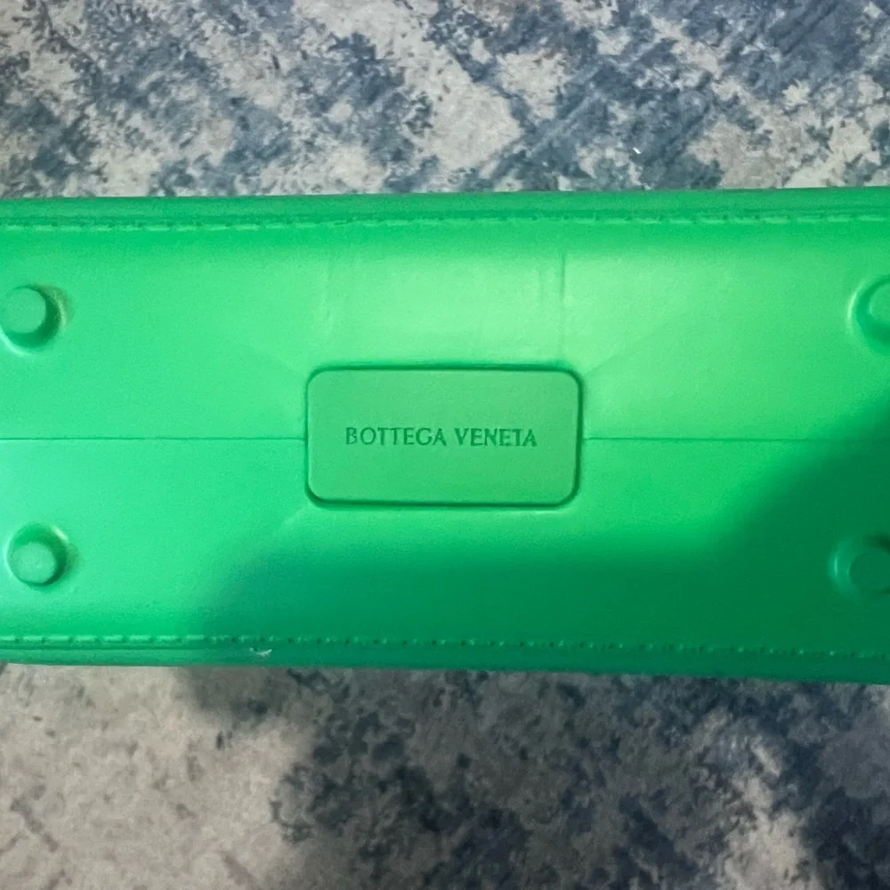 Bottega rubber bag 100% authentic - Picture 5 of 6